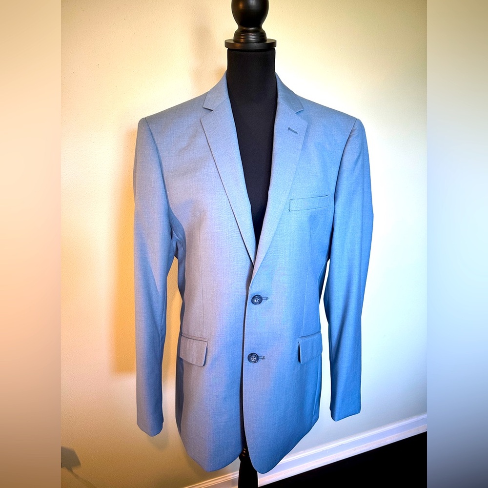 🪩 Men’s Suit - Prom & Homecoming Season!